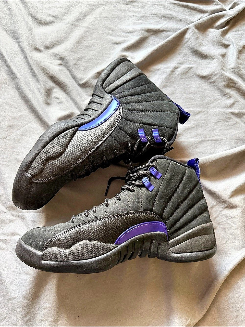 Jordan Air Jordan 12 Retro "Dark Concord" Black & Purple Men's Sneakers US 8